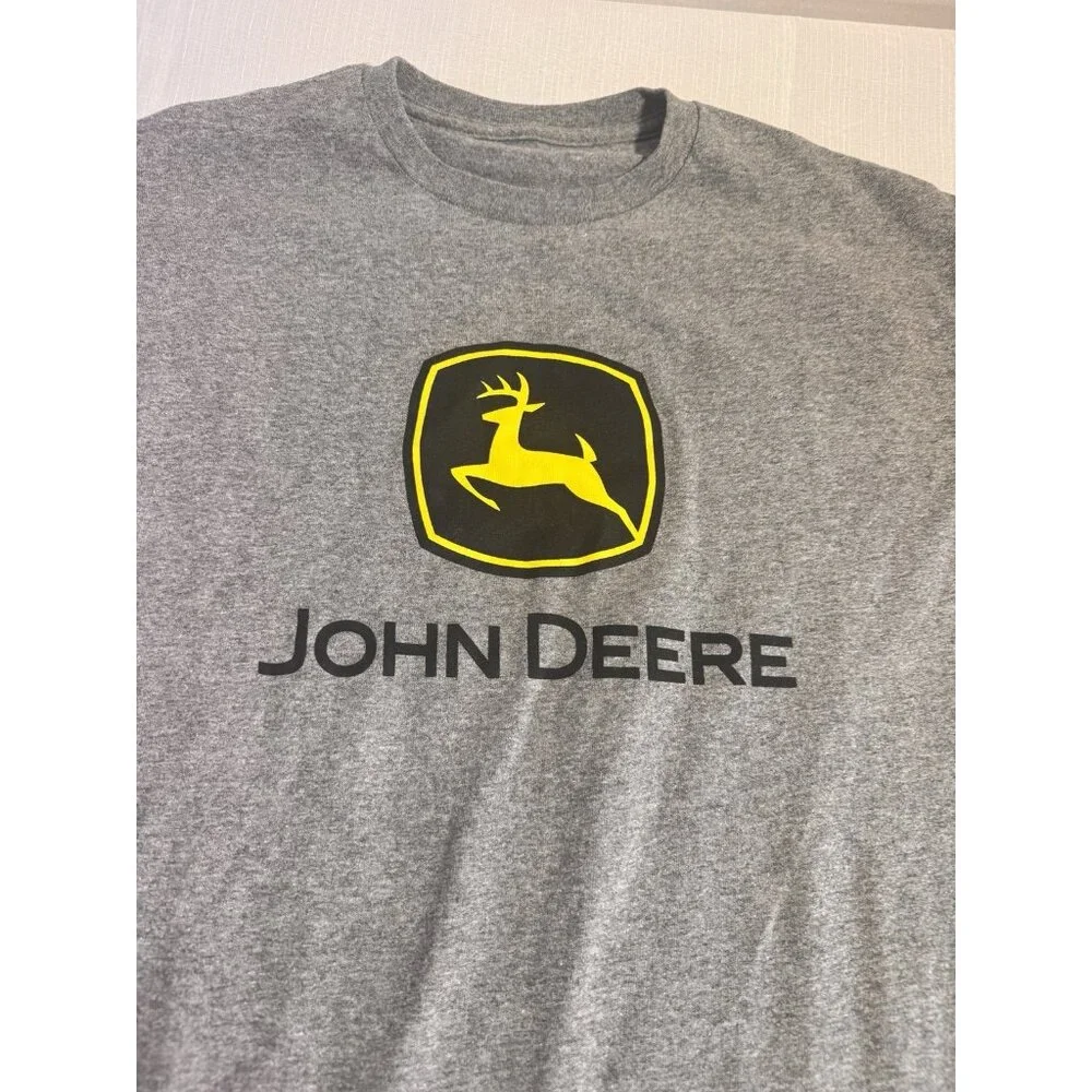 John Deere Logo T-Shirt Men’s L Gray Short Sleeve Classic Tee